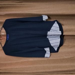 Apt. 9 Mock style top L